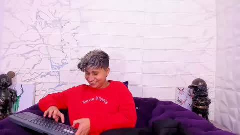 Snapshot of im_milan_rs chatting on February 2025 09:50:02 AM im_milan_rs online show from February 2025 09:50:02 AM