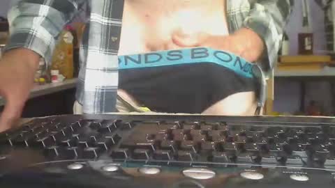Aussie Guy online show from January 2025 02:37:02 AM