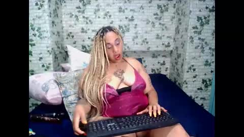 Snapshot of indian_candyxx chatting on December 2025 07:43:02 PM Candy cat online show from December 2025 07:43:02 PM