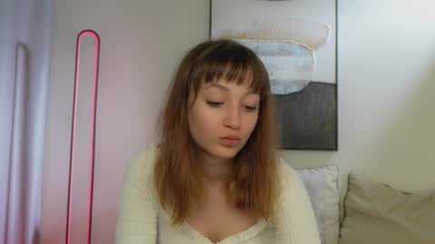 invokersgirl online show from September 2025 03:49:01 PM