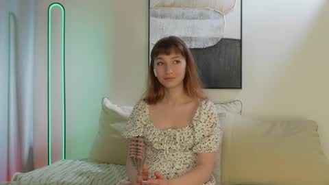 invokersgirl online show from September 2025 03:06:02 PM