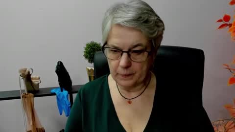 I R I S online show from February 2025 11:31:02 AM