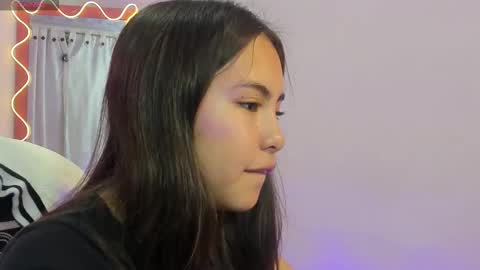 ISABELA  online show from December 2025 11:48:01 AM