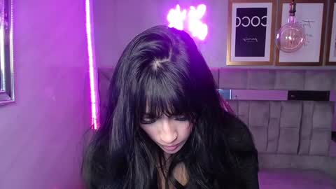 Snapshot of isabella_collen_v chatting on March 2025 12:30:02 PM Hi Stream 800am to 200pm online show from March 2025 12:30:02 PM