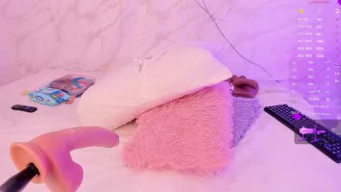 Snapshot of isabellaa_1 chatting on December 2025 07:48:02 AM isabellaa_1 online show from December 2025 07:48:02 AM