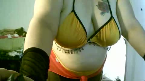 isis_81 online show from September 2025 06:33:02 PM