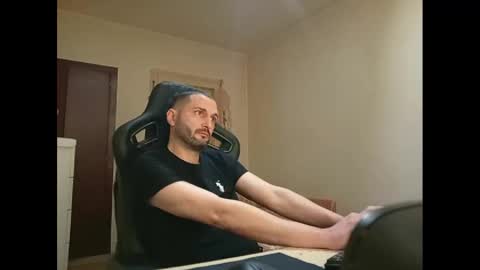 isiyhades online show from February 2025 10:44:02 PM