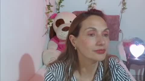 Itala Gomez online show from November 2025 02:14:01 AM