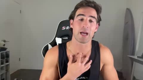 italianstallion336 online show from October 2025 03:35:01 AM