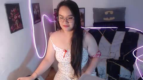jess online show from October 2025 04:07:01 AM