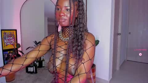 Snapshot of itslau_ chatting on March 2025 05:38:02 AM lau online show from March 2025 05:38:02 AM