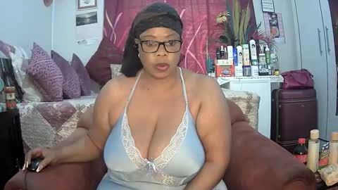 itumeleng74 online show from January 2025 11:23:02 AM