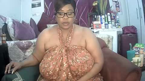 itumeleng74 online show from January 2025 08:37:02 PM