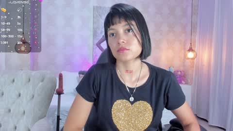 Anna online show from December 2024 07:00:02 PM