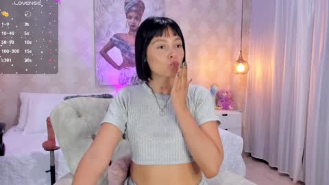 Anna online show from December 2024 07:21:02 PM