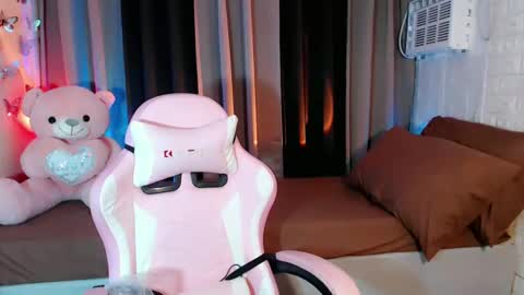 Red online show from February 2025 02:03:02 AM