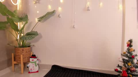 jadee__ online show from December 2024 09:32:02 AM