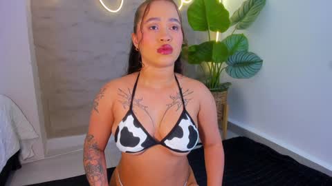 jadee__ online show from January 2025 03:15:01 AM