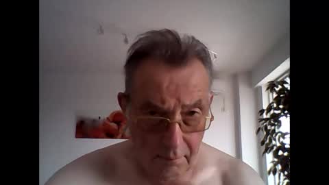 Snapshot of jahanc01 chatting on September 2025 10:08:02 AM Malko online show from September 2025 10:08:02 AM