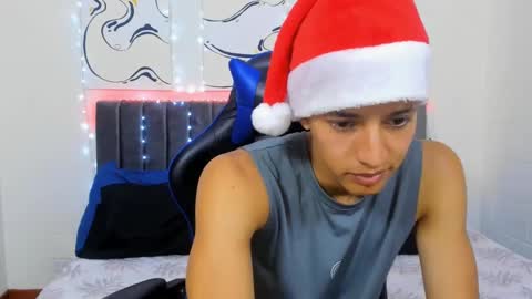 Hi guys im new 3 online show from December 2024 09:05:01 PM