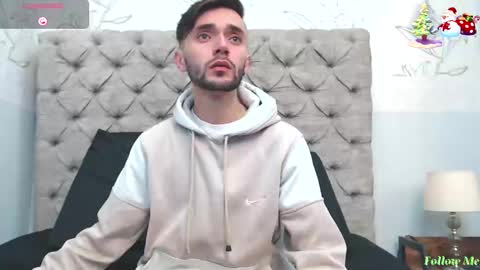 jakemagnus_ online show from December 2024 12:22:02 PM