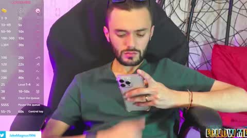 jakemagnus_ online show from February 2025 06:53:01 PM