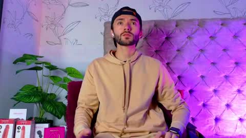 jakemagnus_ online show from September 2025 11:10:01 AM