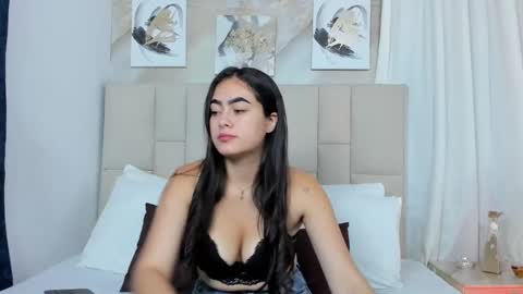 Snapshot of jaslyn__smith chatting on December 2024 02:33:01 PM Jaslyn online show from December 2024 02:33:01 PM
