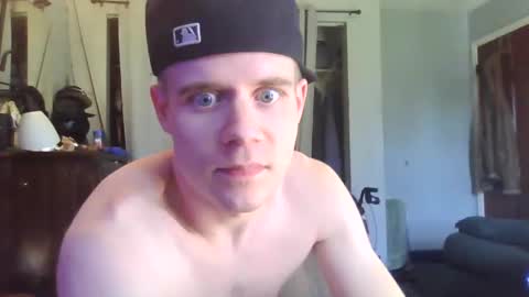 Snapshot of jaybrik92 chatting on October 2025 07:35:02 PM Jlio Delgauto online show from October 2025 07:35:02 PM