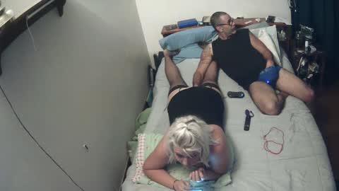 Snapshot of jayhood718 chatting on December 2024 03:37:02 AM jayhood718Bk sexy pearl online show from December 2024 03:37:02 AM