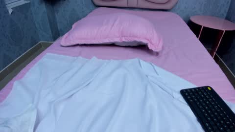 JAZMIN online show from December 2024 02:10:02 AM