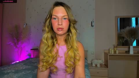 Jeane online show from February 2025 09:28:01 AM