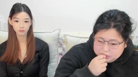 Snapshot of jelenaania chatting on December 2025 06:47:02 PM jelenaania online show from December 2025 06:47:02 PM