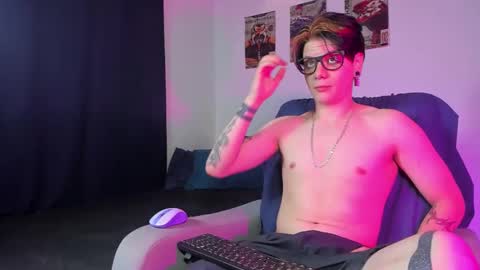 Angelo online show from October 2025 02:28:02 AM