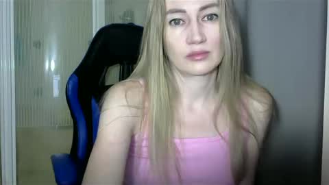 JessFox1 online show from December 2024 09:58:02 PM