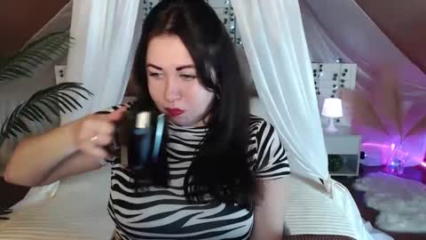 Snapshot of jessicaevanse chatting on November 2025 06:23:02 AM jessicaevanse online show from November 2025 06:23:02 AM