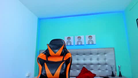 Jessy Mateus online show from December 2024 12:13:02 PM