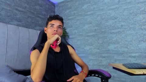 Snapshot of jhojan_foxxx1 chatting on November 2025 08:04:02 AM Jhohan Fox online show from November 2025 08:04:02 AM