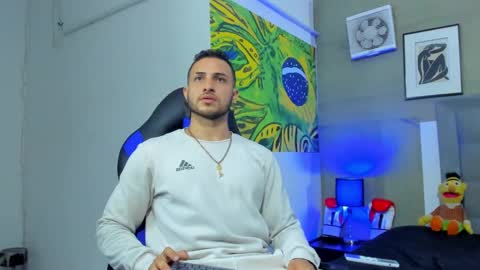 Snapshot of jhonny_flames7 chatting on November 2025 11:49:02 PM jhonny online show from November 2025 11:49:02 PM