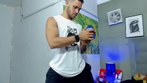 Snapshot of jhonny_flames7 chatting on November 2025 04:36:01 AM jhonny online show from November 2025 04:36:01 AM