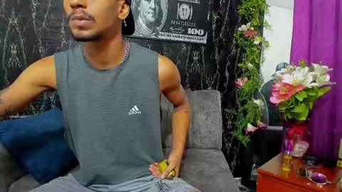 Snapshot of jhonson821 chatting on November 2025 02:28:01 PM jhonson821 online show from November 2025 02:28:01 PM