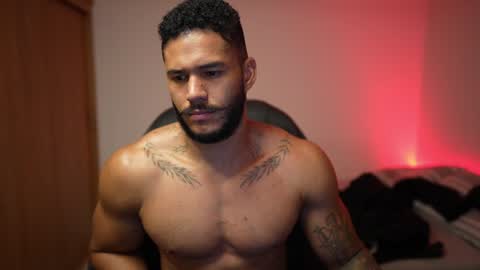   IG jhony serna  IG Personal jonathanserna88 online show from December 2024 10:26:02 AM