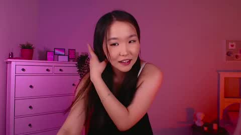 Snapshot of jocelyn_lane chatting on March 2025 12:33:02 PM Amina online show from March 2025 12:33:02 PM