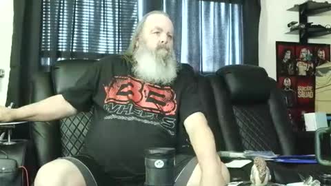 joeb2361 online show from December 2025 09:45:01 PM