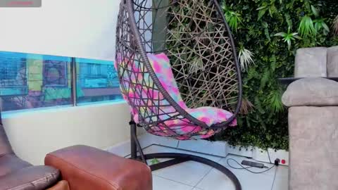 Jolie online show from November 2025 09:03:02 PM