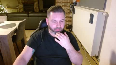 joscrossbot online show from December 2024 07:32:02 PM