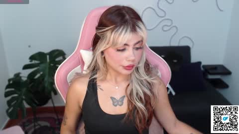 josephine   independent model    online show from December 2024 10:27:02 PM