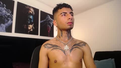juancamilo66_ online show from January 2025 03:35:01 AM