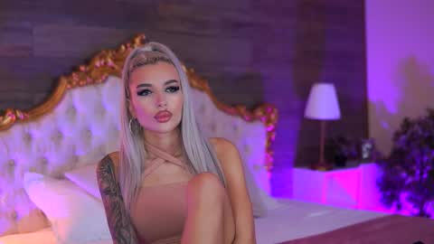 Jessye online show from September 2025 07:35:01 PM