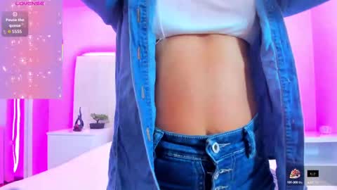 Julieth var online show from September 2025 11:55:01 AM